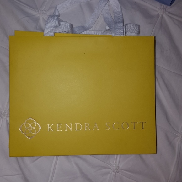 Lot of 5 Kendra Scott gift bags - Picture 1 of 1